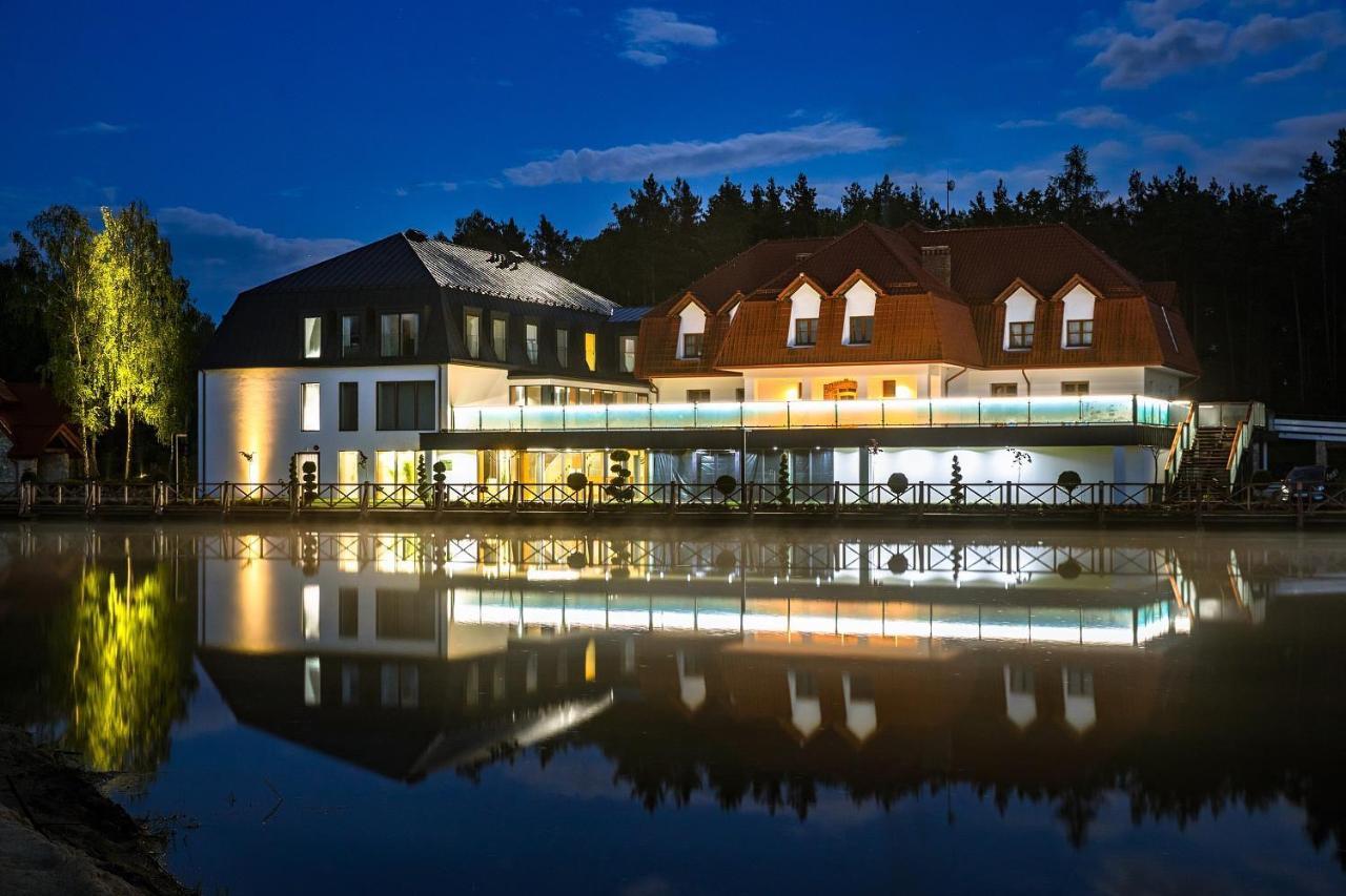 Debowy Dwor Otel Ruda Rozaniecka Dış mekan fotoğraf