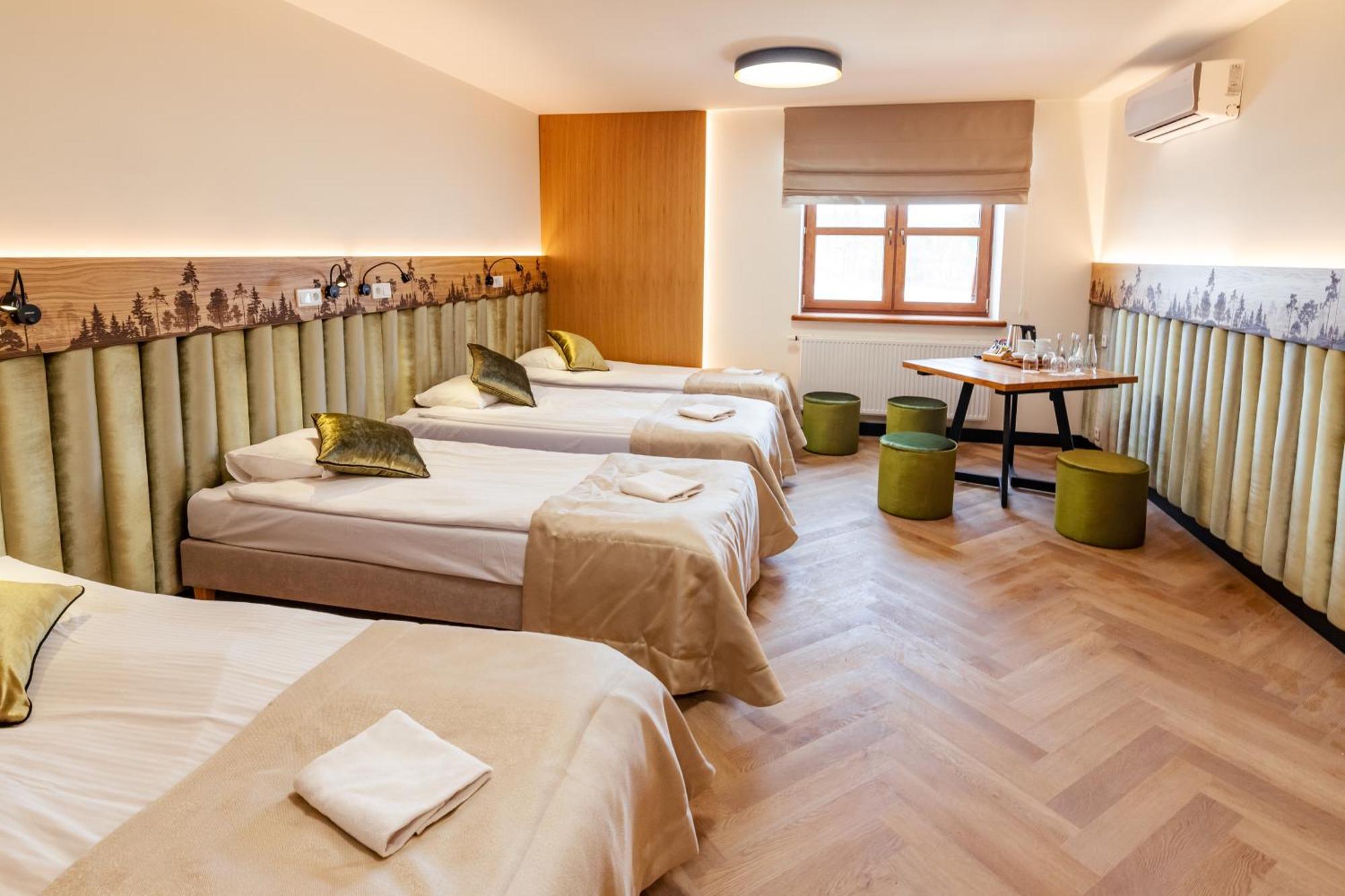 Debowy Dwor Otel Ruda Rozaniecka Dış mekan fotoğraf